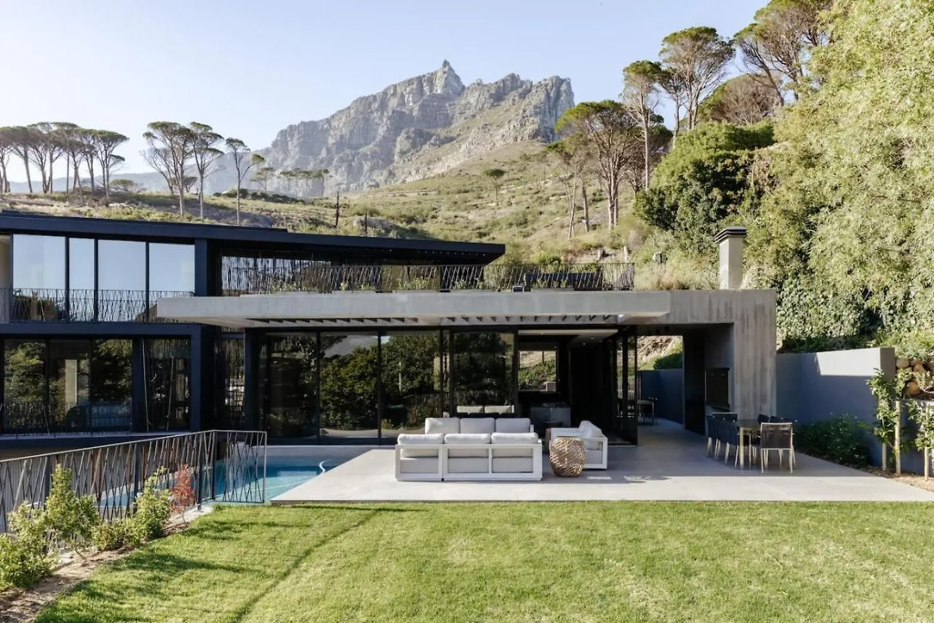 Tarentaal Kloof Villa In Higgovale Le Cap